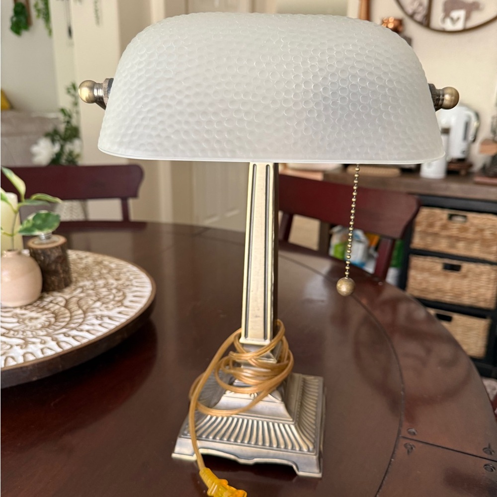 Elegant White and Gold Table Lamp